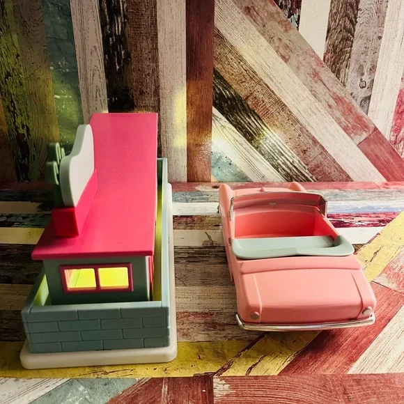 Target Bullseye 2024  Pink Cadillac and Desert Hotel Light Up Decor NWOT Pink - Picture 4 of 8